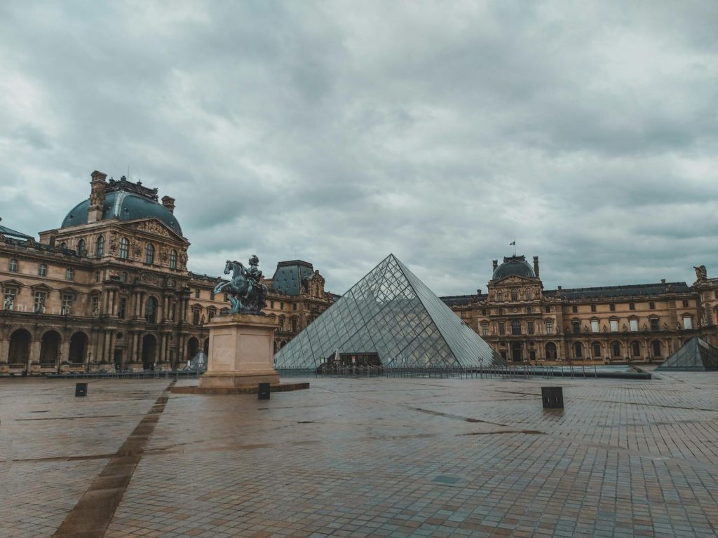 Louvre